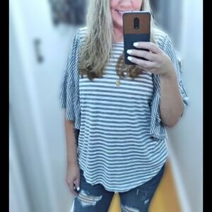 BOUTIQUE NWT Gigio White & Blue Stripe Ruffle Sleeve Blouse - Small
